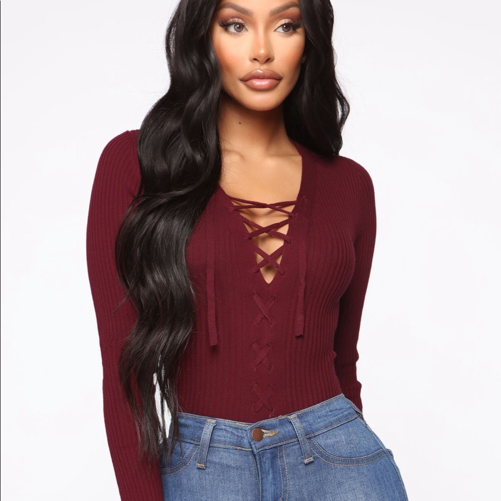 NWOT Burgundy lace up ribbed sweater size small